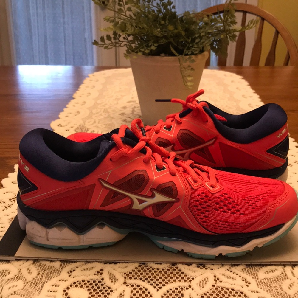 Mizuno running shoes